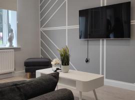 Ricoh Arena/Newly Refurbished Semi-Detached House, vacation rental in Exhall