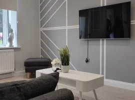Ricoh Arena/Newly Refurbished Semi-Detached House
