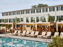 Faraway Martha's Vineyard, hotel v destinaci Edgartown