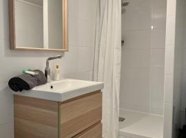 Studio 30 m2 a 900 m du rer E, hotel ieftin din Champigny-sur-Marne