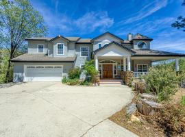 11 Acre Mountain Spirit Retreat, hotel in North Fork