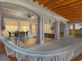 The Sea King Home with AMAZING Gulf Views and 1 Min Walk 2 Beach