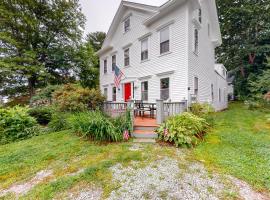 Quarters on Main, hotel en Castine