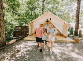 Timberline Glamping at Amicalola Falls, luxury tent in Dawsonville