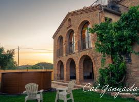 Cal Ganyada, Casa Rural Cardona, hotel in Cardona