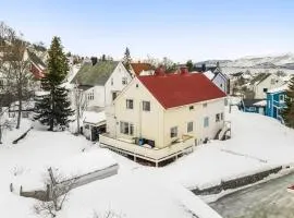 Cozy 130sqm house right above the city center.