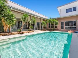Splash House at Kingscliff - Pet Friendly with Pool, pet-friendly hotel in Kingscliff