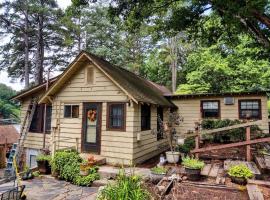 #10-Amazing Three Bedroom Lake House-Pet Friendly, hótel í Hot Springs