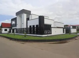 Empire Villa Paramaribo Noord 1