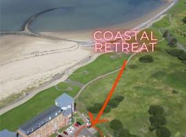 Coastal Retreat in Carmarthenshire، فندق في ليانيلي