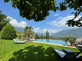 Pension Etschblick B&B, hotel in zona Messner Mountain Museum Firmian, Frangarto