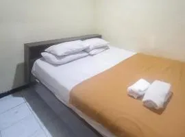 Hotel Malang near Alun Alun Malang RedPartner