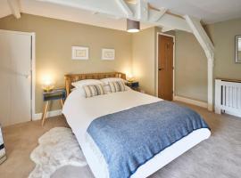 Host & Stay - North Cottage, cottage in Newbrough