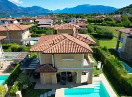 Villa Iris Manerba private pool