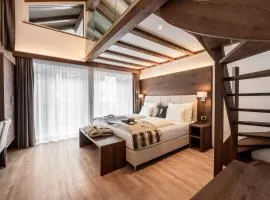 Arya Alpine Lodge