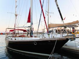 Alejandro Magno, boat in Ponta Delgada