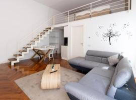 Loft2 via morosini centro Varese - Ixihome, apartamento em Varese