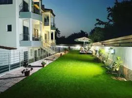 Sun Day Apartments Free Airport Shuttle