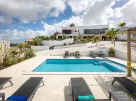 Sasha Apartment - panoramic view with pool