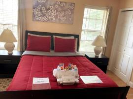 Room in House - Modern Executive Master Bedroom, bed & breakfast σε Alexandria