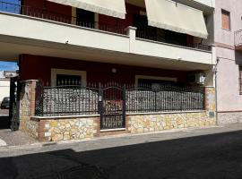 Paky House, hotel con parcheggio a Cellole