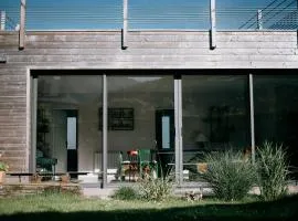 Maison de vacances avec terrasse panoramique et vue sur les Pyrénées