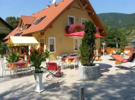 Gästehaus zur schönen Aussicht, hotel a Spitz