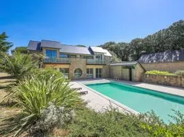 Villa en bord de mer 6 personnes, à côte du Château des Tourelles, piscine d'eau de mer