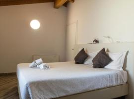 BHL SUITE Jacuzzi LEGNANO, B&B in Legnano