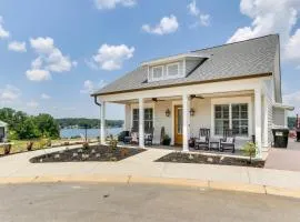 Greenwood Getaway with Furnished Patio and Lake View