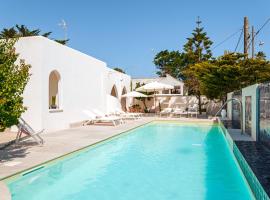 HelloApulia Villa Pool and Beach - 150mt from the sea, atostogų namelis mieste San Foca