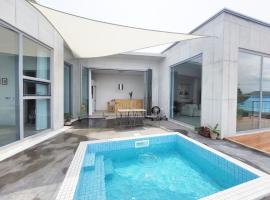 Pohang Poolvilla Dearmood: Pohang şehrinde bir otel