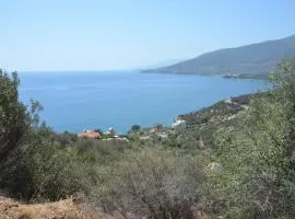 Villa Ozzy, Amazing Panoramic Sea View Retreat 2 Bedroom with Pool
