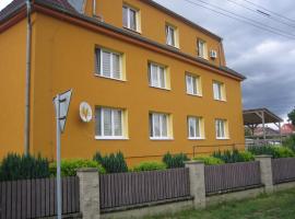 Apartmány Polepy、リトムニェジツェのホテル