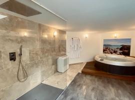 Mieuxqualhotel jacuzzi privatif Le rond, hotel blizu znamenitosti Stadion Chaban-Delmas, Bordo