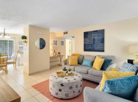 Ocean 6 - Surfside, renta vacacional en Indian Harbour Beach