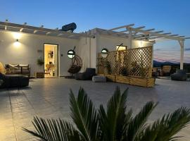 Airport Luxury Stay, hotel em Artemida