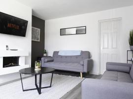 Elegant 3 bedroom House, vacation rental in Leigh