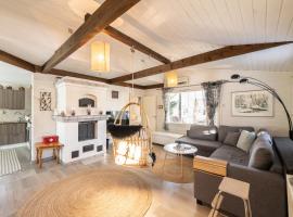 Villa Einola- modern rivercottage, hotel s vířivkou v destinaci Pori