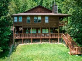 The Nuthouse II, cottage in Sevierville