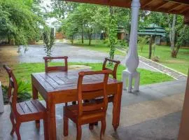 Kirindioya Village Safari Lodge