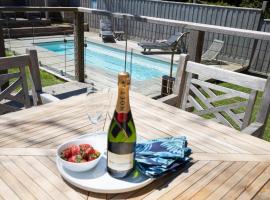 Sorrento Beach House - Perfect spot and NEW pool, готель з басейнами у місті Сорренто