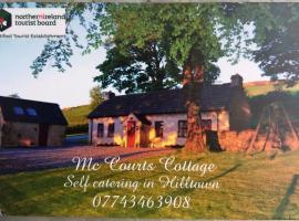 Mc Courts Cottage & Barn, hotel com estacionamento em Newry