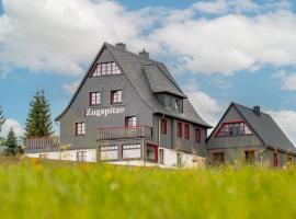 Zugspitze Apartment GLÜCK.AUF, ξενοδοχείο με γκολφ σε Waldidylle