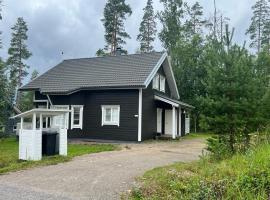 Riihipeikko Jyväskylän läheisyydessä Muuramen Riihivuoressa, casa o chalet en Muurame