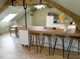 Le Petit-Saint-Nicolas, self catering accommodation in Troyes