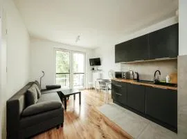 Wygodny apartament niedaleko centrum by Krakow Home