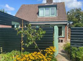 2 Bedroom Cozy Home In Noordwijkerhout: Noordwijkerhout şehrinde bir tatil evi