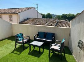 maison de village, holiday rental in Balaruc-le-Vieux