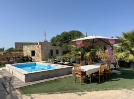 The Cottage, hotell i Luqa
